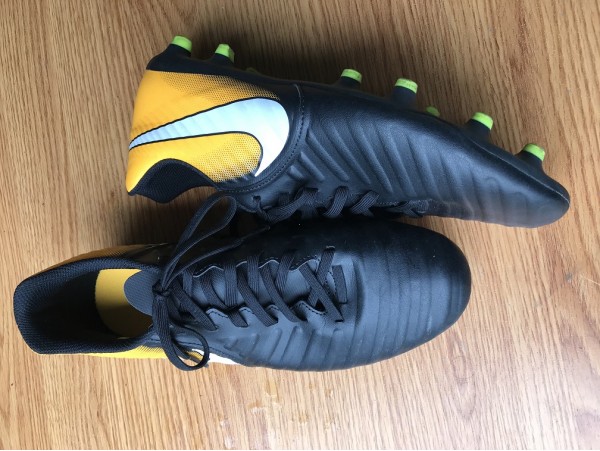 Doğukan Manço'nun "Nike" Marka Futbol Ayakkabısı